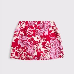 The A&F Scarlett Curve Love Linen-Blend Mini Skort